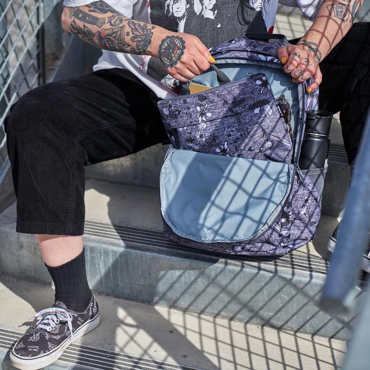 Dakine Laptop Rugzak / Rugtas / Laptoptas / Werktas - Essentials - Bruin - 15 Inch - Afbeelding 3