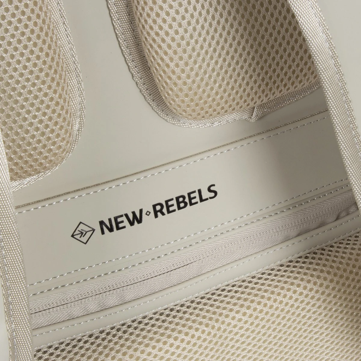 New Rebels® William - Rugtas - Beige - Waterafstotend - 28x15x43cm - Rugzak / Backpack - Afbeelding 9