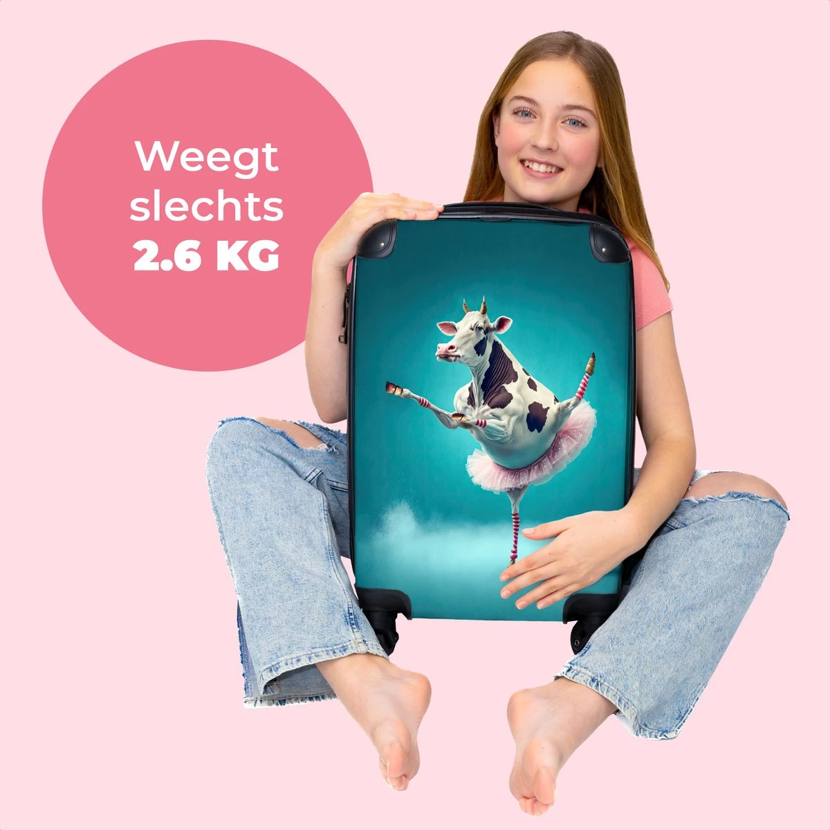 NoBoringSuitcases.com® Koffer - Koe - Ballet - Rok - Portret - Dieren - Trolley Op Wieltjes - Handbagagekoffer - Past Binnen 55x40x20 Cm En 55x35x25 Cm - Reiskoffer - Afbeelding 2
