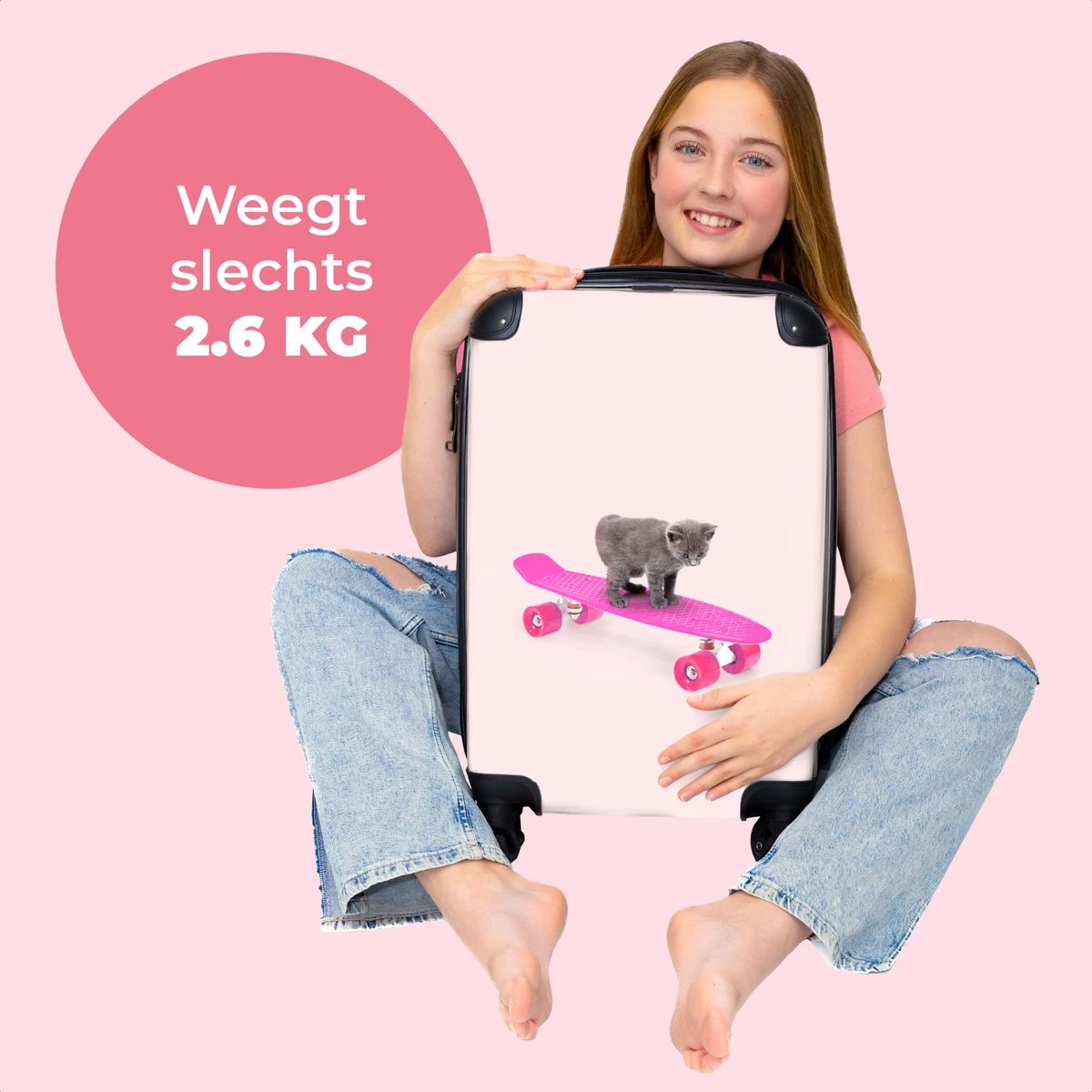 NoBoringSuitcases.com® Kinderkoffer - Handbagage Kinderen - Kitten - Skateboard - Roze - Meisjes - Kinderen - Trollet Op Wieltjes - Past Binnen 55x40x20 Cm En 55x35x25 Cm - Koffer Meisje - Afbeelding 2