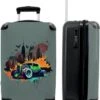 NoBoringSuitcases.com® Auto - Graffiti - New York - Groen - Koffer Kinderen - Kind - Reiskoffer Met Wielen - Koffer Jongens - Past Binnen 55x40x20 Cm En 55x35x25 Cm - Fotokoffer - Handbagagekoffer